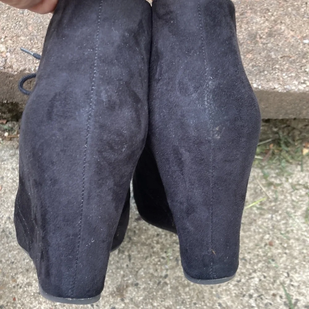 X-APPEAL‎ Black Suede Wedges “Flynn”